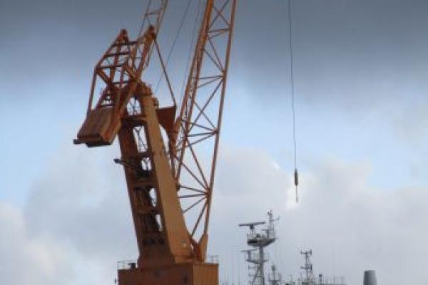 Offshore crane operator